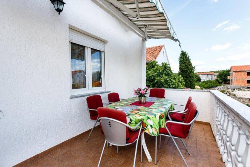Adria-Holiday House With A Private Pool In Krk Kornic Bagian luar foto