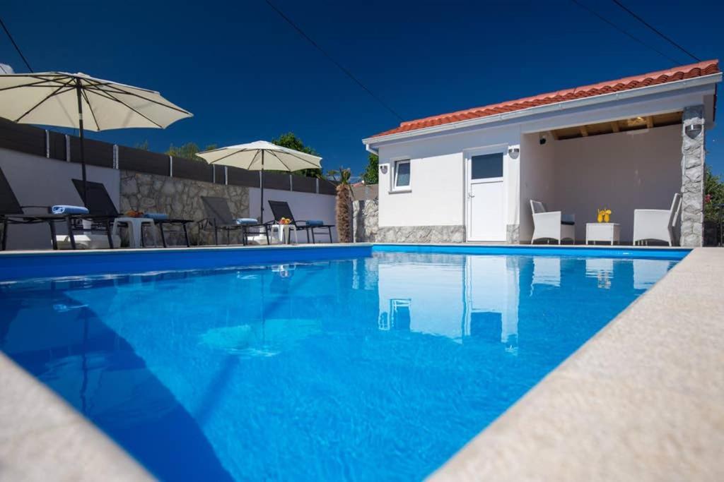 Adria-Holiday House With A Private Pool In Krk Kornic Bagian luar foto